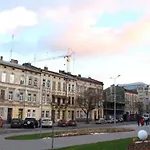 невелика з ремонтом за супер ціною! біля форуму شقة إلفيف