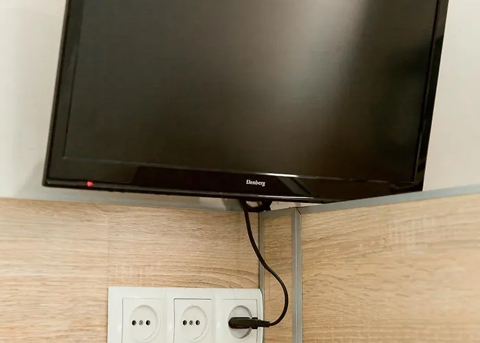 невелика з ремонтом за супер ціною! біля форуму * לבוב