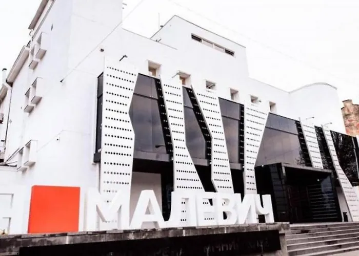 невелика з ремонтом за супер ціною! біля форуму Leópolis